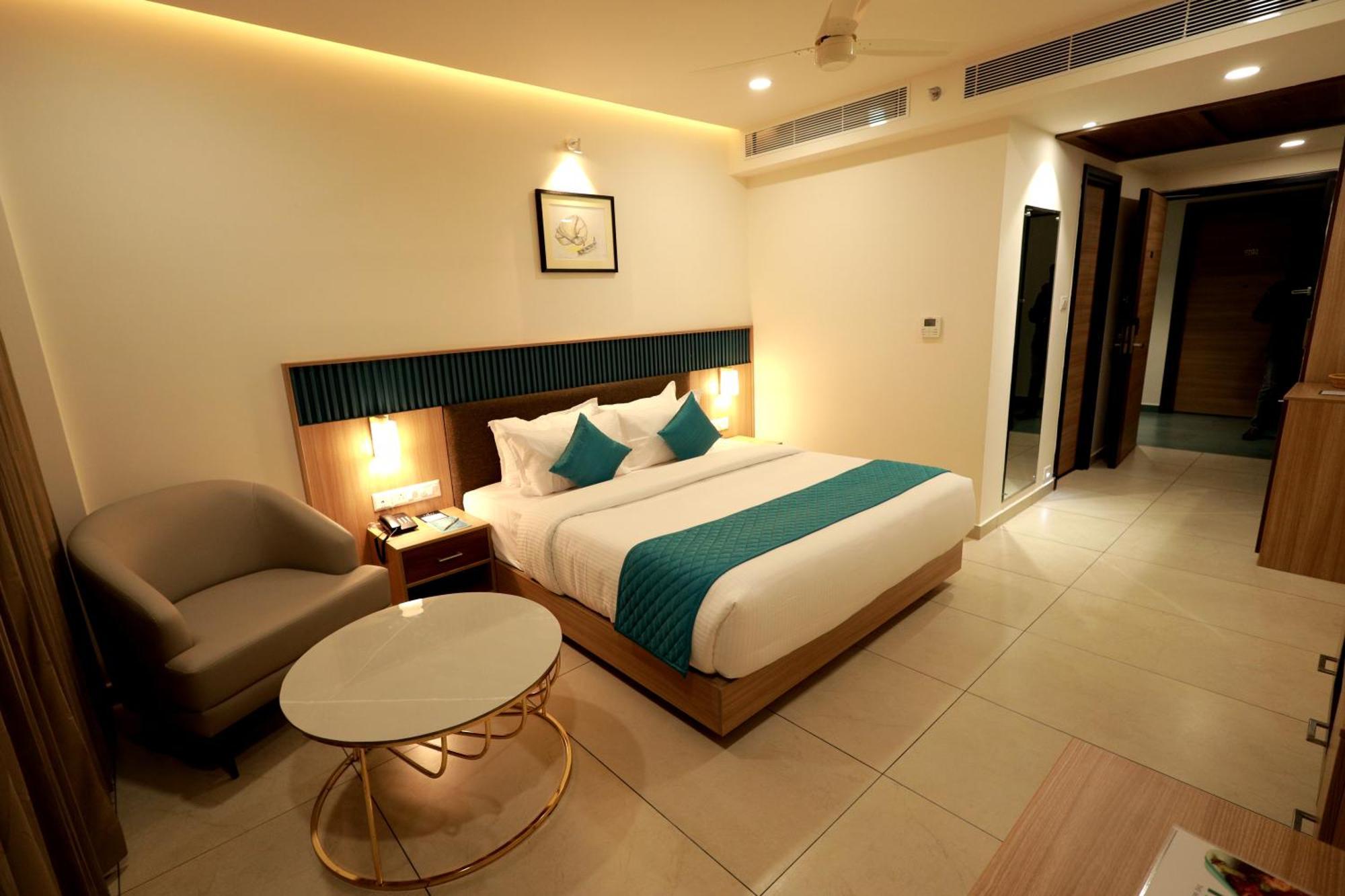 Viraj Retreat Hotel Mundrothuruth Exterior photo